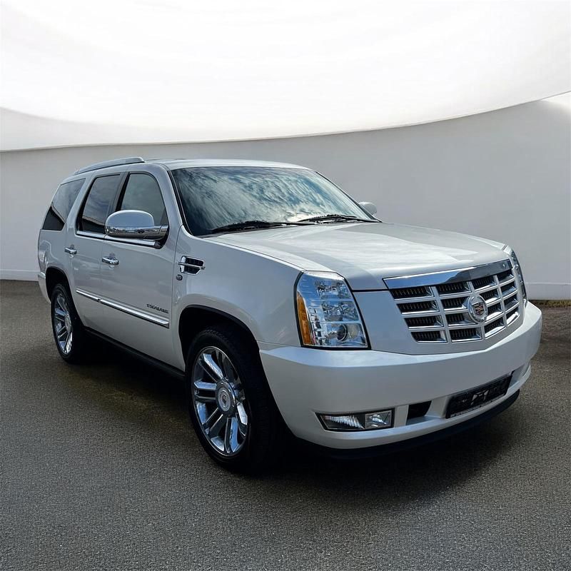 Gebraucht Cadillac Escalade 409 PS (300 kW) 2013 Weiß SUV
