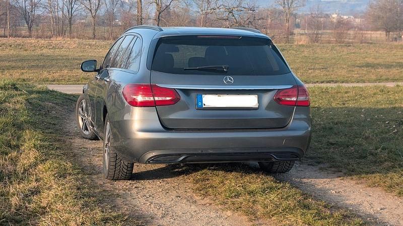 Gebraucht Mercedes C220 170 PS (125 kW) 2018 Grau Limousine