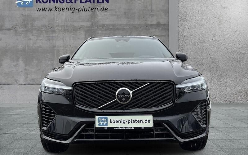 Neu Volvo XC60 Plus 350 PS (257 kW) 2025 Schwarz SUV