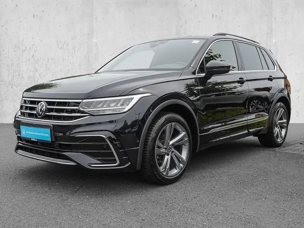 Gebraucht VW Tiguan R-line 150 PS (110 kW) 2024 Deep black perleffekt (metallic) SUV