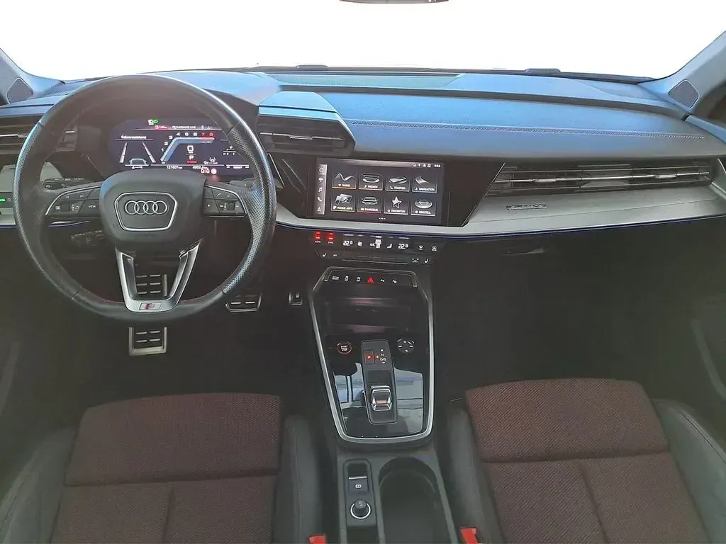 Gebraucht Audi S3 Sport 310 PS (228 kW) 2022 Grau Limousine