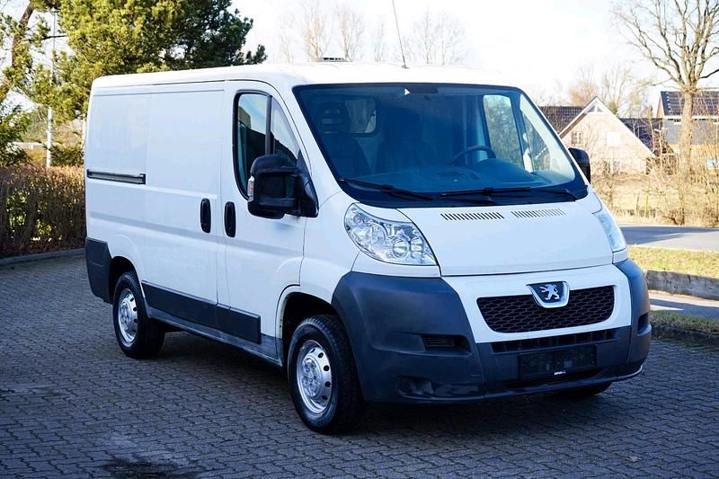 Gebraucht Peugeot Boxer 101 PS (74 kW) 2007 Weiß Van