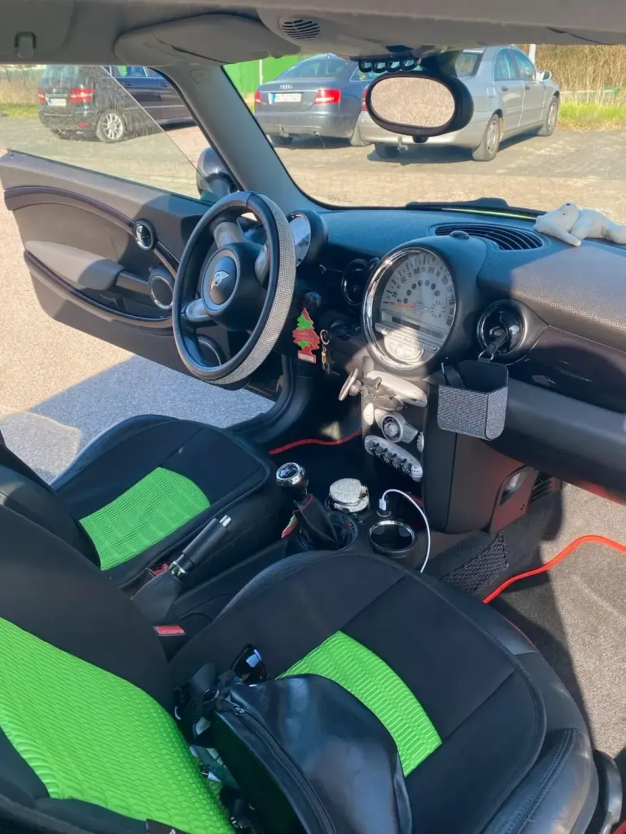 Gebraucht Mini Cooper 120 PS (88 kW) 2009 Schwarz Kleinwagen