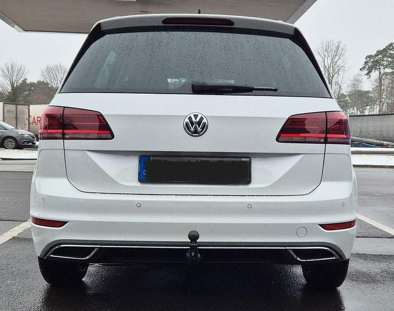 Gebraucht VW Golf Highline 150 PS (110 kW) 2020 Weiß Van / Kleinbus