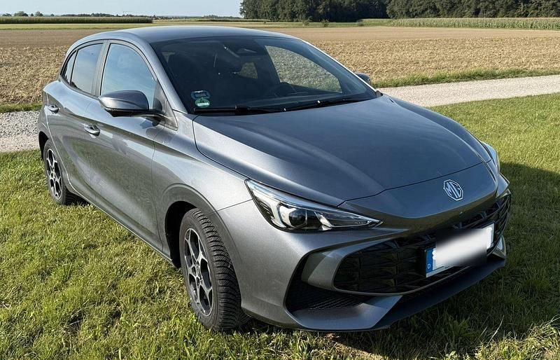 Grau Gebraucht 2024 MG MG3 Luxury Kleinwagen | 18.999 € (Guter Preis) - Bild 1/4