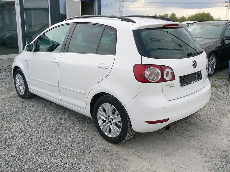 Używany VW Golf Plus Cross Life 105 KM (77 kW) 2013 Biały Minivan