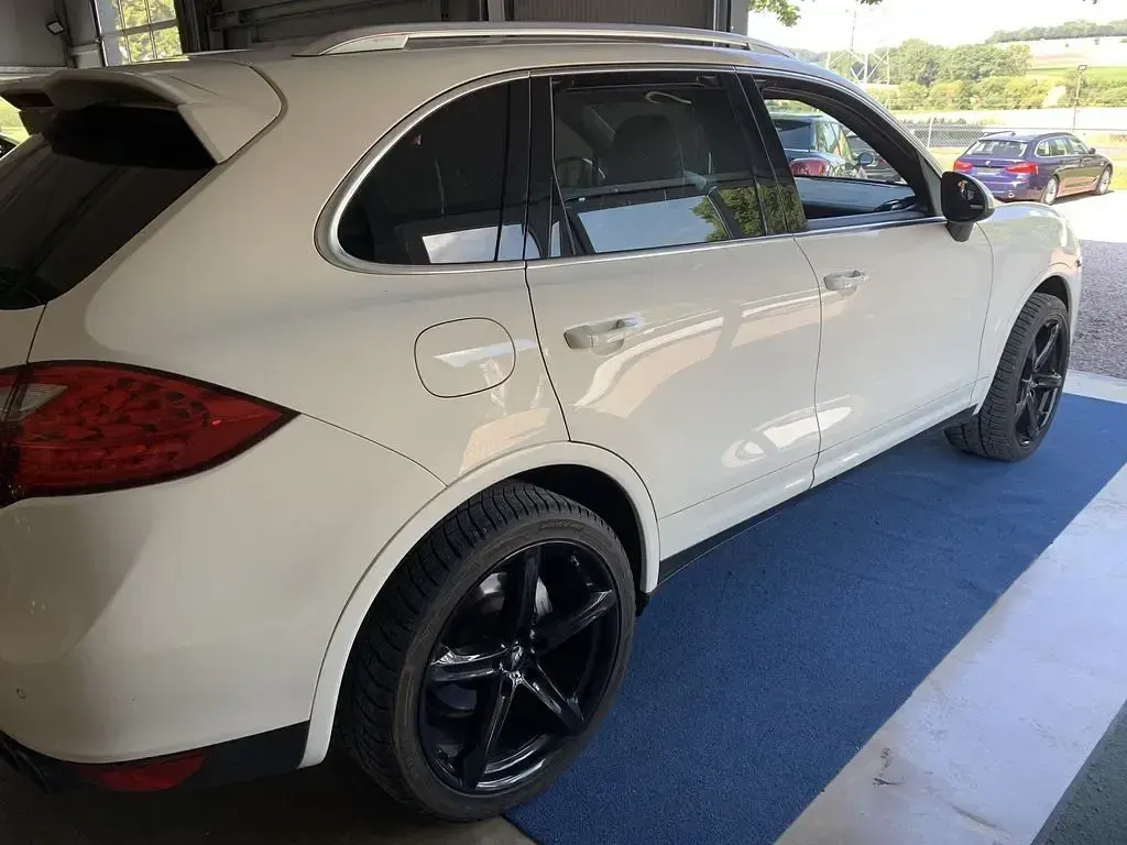 Gebraucht Porsche Cayenne S 400 PS (294 kW) 2010 Weiß SUV
