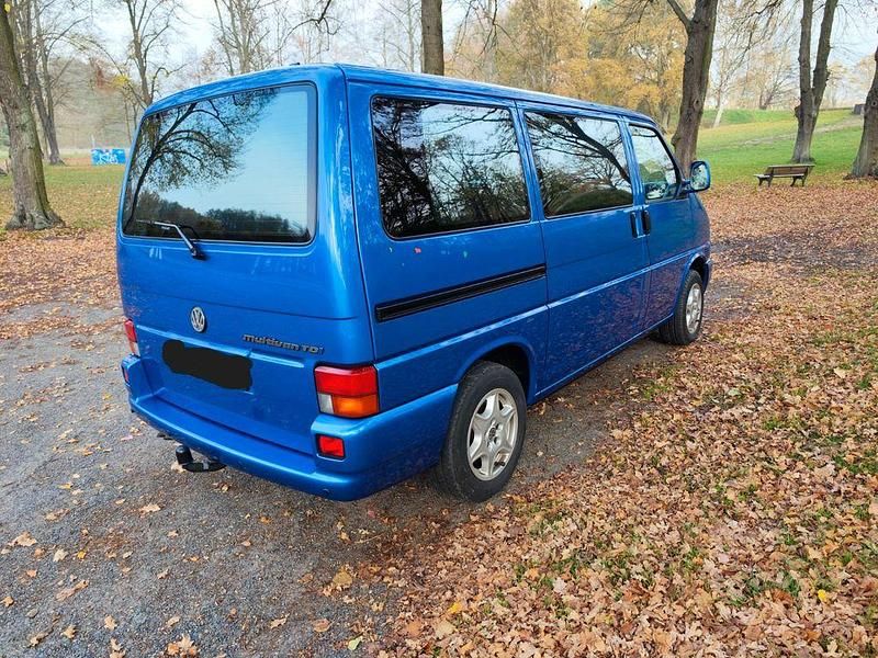 Gebraucht VW T4 102 PS (75 kW) 1999 Blau Van