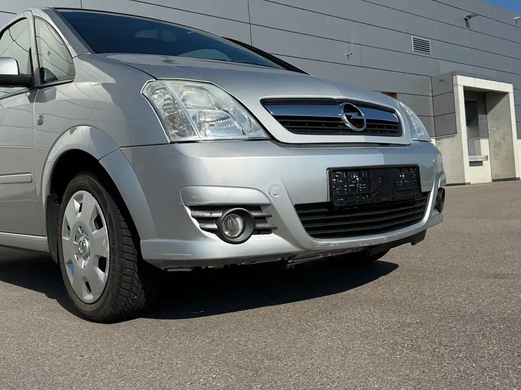 Gebraucht Opel Meriva Edition 105 PS (77 kW) 2008 Silber Van / Kleinbus