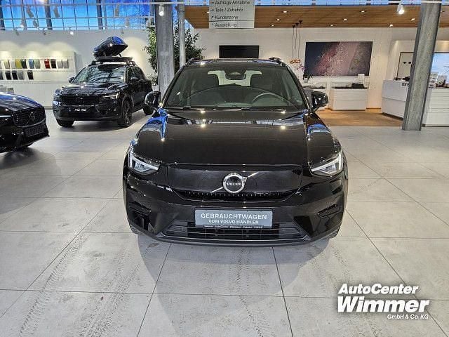 Używany Volvo XC40 Plus 175 kW (238 KM) 2023 Czarny SUV