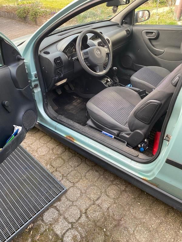 Gebraucht Opel Corsa 75 PS (55 kW) 2002 Kleinwagen