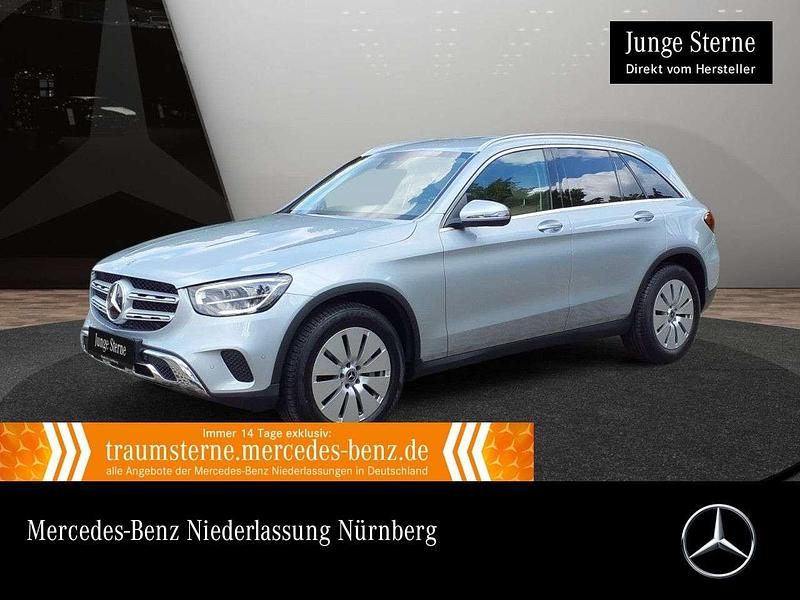Hightechsilber Gebraucht 2022 Mercedes GLC300e SUV | 43.890 € (Fairer Preis) - Bild 1/3