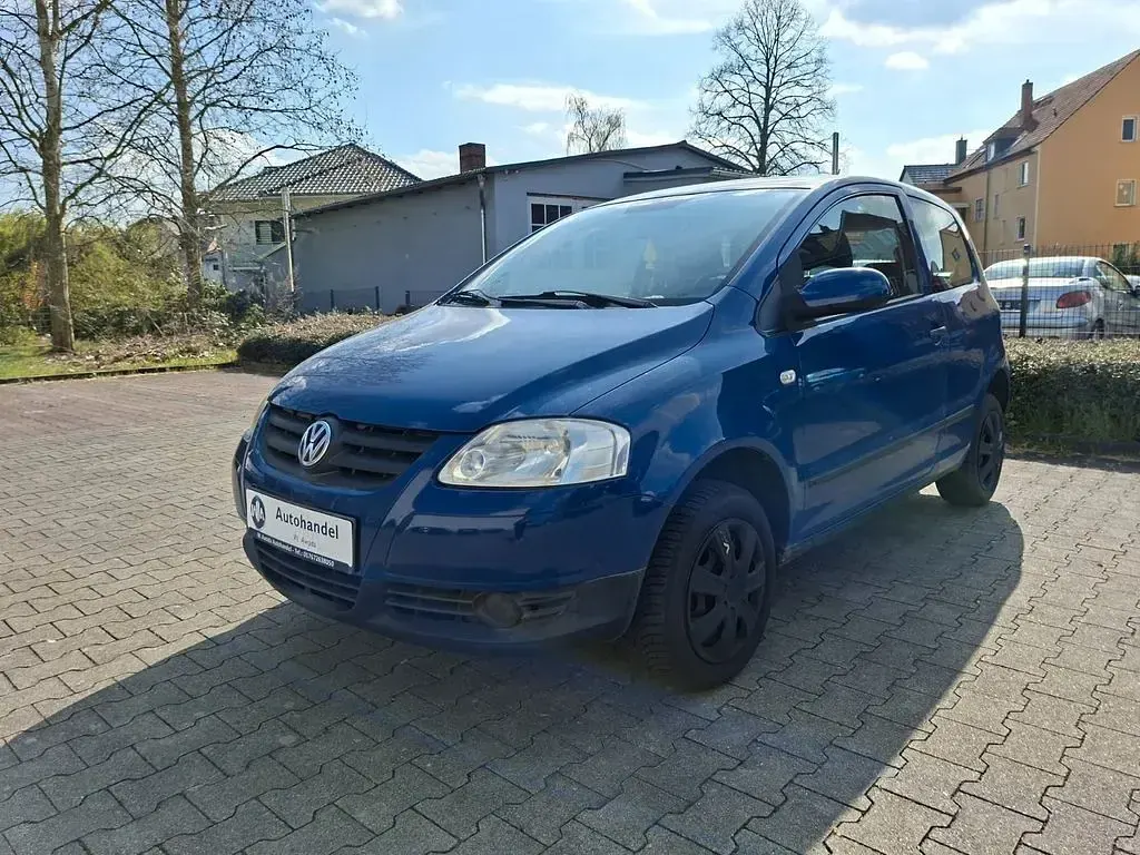 Second-hand VW Fox 75 CP (55 kW) 2008 Albastru Hatchback