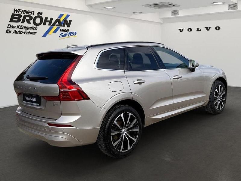 Gebraucht Volvo XC60 Core 197 PS (144 kW) 2024 Bright dusk / metallic SUV
