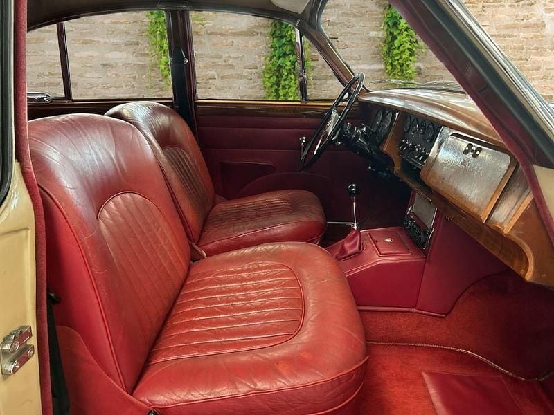 Gebraucht Jaguar MK II 162 PS (119 kW) 1968 Beige Limousine