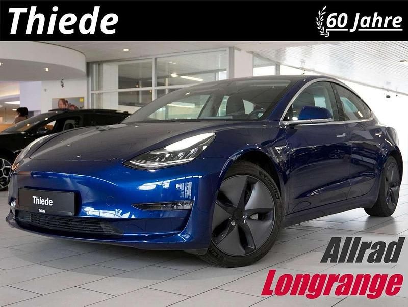 Blau metallic Gebraucht 2019 Tesla Model 3 Limousine | 21.800 € (Fairer Preis) - Bild 1/3