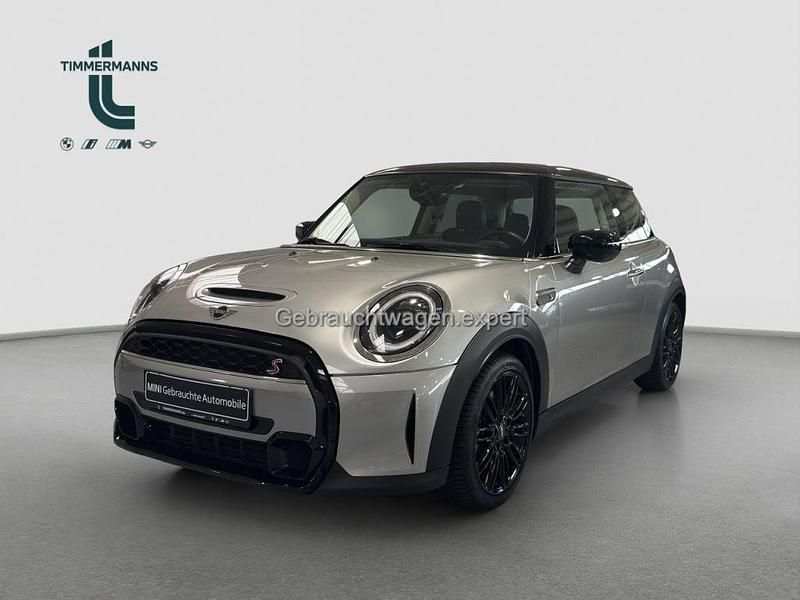 melting silver iii (metallic) Gebraucht 2024 Mini Cooper S Kleinwagen | 29.430 € (Fairer Preis) - Bild 1/4