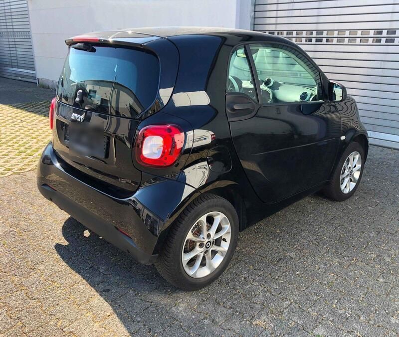 Schwarz Gebraucht 2019 Smart ForTwo Coupé Kleinwagen | 11.300 € (Guter Preis) - Bild 1/4