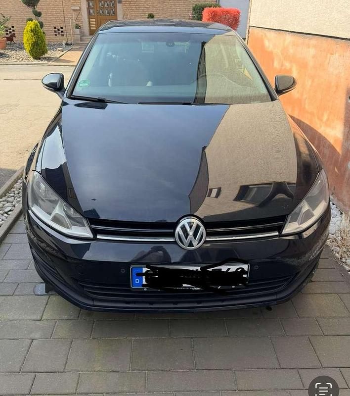 Schwarz Gebraucht 2014 VW Golf VII Comfortline Kleinwagen | 7.400 € (Guter Preis) - Bild 1/4