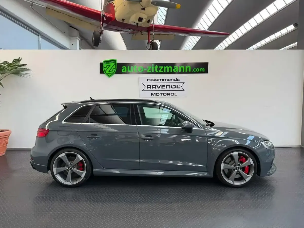 Gebraucht Audi RS3 Sport 400 PS (294 kW) 2019 Nimbusgrau Limousine