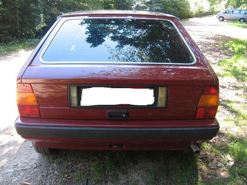 Gebraucht Lancia Delta 90 PS (66 kW) 1988 Rot Kleinwagen