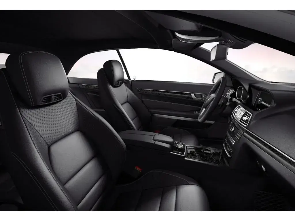 Usado Mercedes E220 170 CV (125 kW) 2017 Gris Descapotable