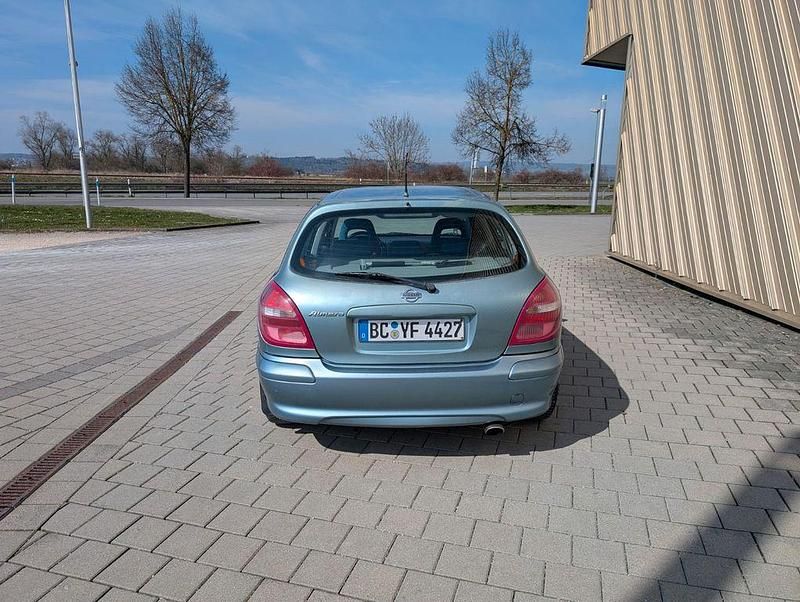 Gebraucht Nissan Almera 114 PS (83 kW) 2000 Blau Limousine