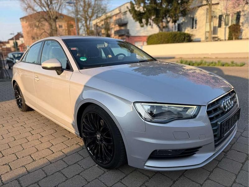 Gebraucht Audi A3 Ambition 150 PS (110 kW) 2015 Grau Limousine
