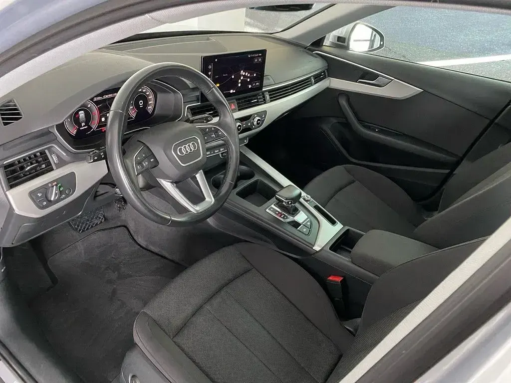 Gebraucht Audi A4 Business 204 PS (150 kW) 2022 Florettsilber metallic Kombi