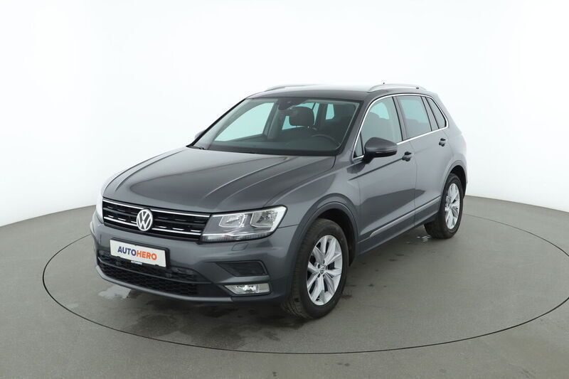 Grau Gebraucht 2016 VW Tiguan Comfortline SUV | 18.600 € (Fairer Preis) - Bild 1/4