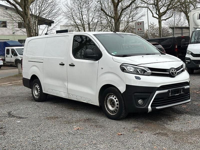Gebraucht Toyota Proace 122 PS (89 kW) 2021 Weiß Van / Kleinbus