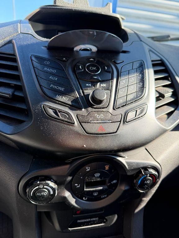 Gebraucht Ford Ecosport Trend 95 PS (69 kW) 2017 Grau SUV