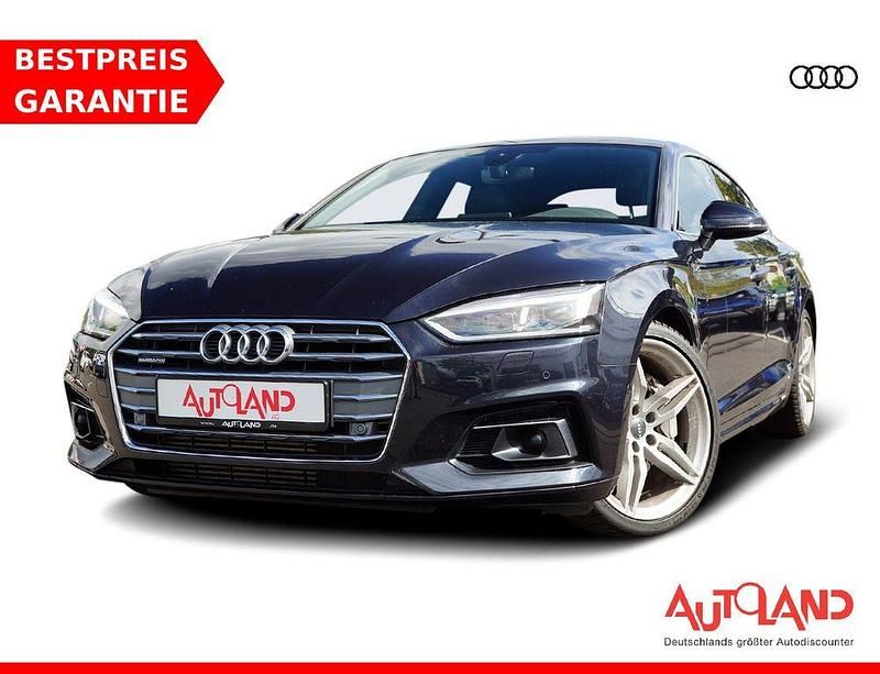 Mondscheinblau metallic Gebraucht 2017 Audi A5 Sportback S-Line Kleinwagen | 30.990 € (Teuer) - Bild 1/4