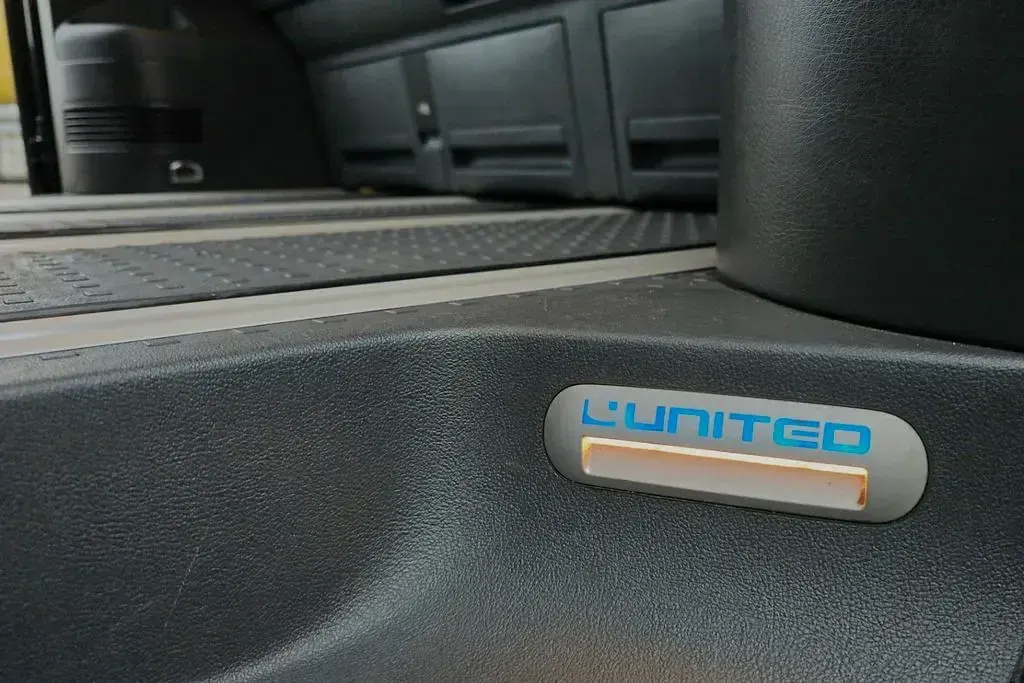 Gebraucht VW Multivan United 174 PS (127 kW) 2010 Schwarz Van / Kleinbus