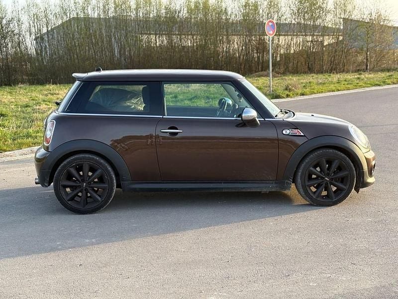 Gebraucht Mini Cooper 122 PS (89 kW) 2011 Braun Kleinwagen