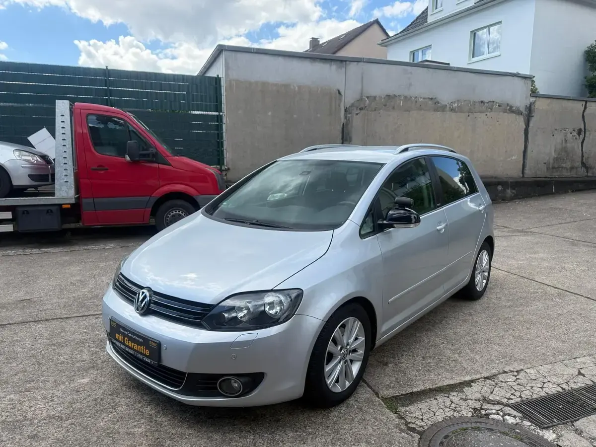 Gebraucht VW Golf VI Style 105 PS (77 kW) 2011 Grau Kleinwagen