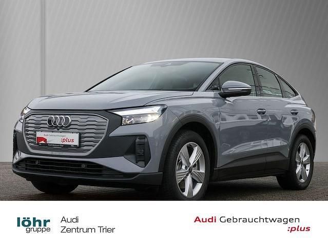 Kieselgrau Gebraucht 2023 Audi Q4 Sportback e-tron Ambiente SUV | 35.980 € (Superpreis) - Bild 1/4