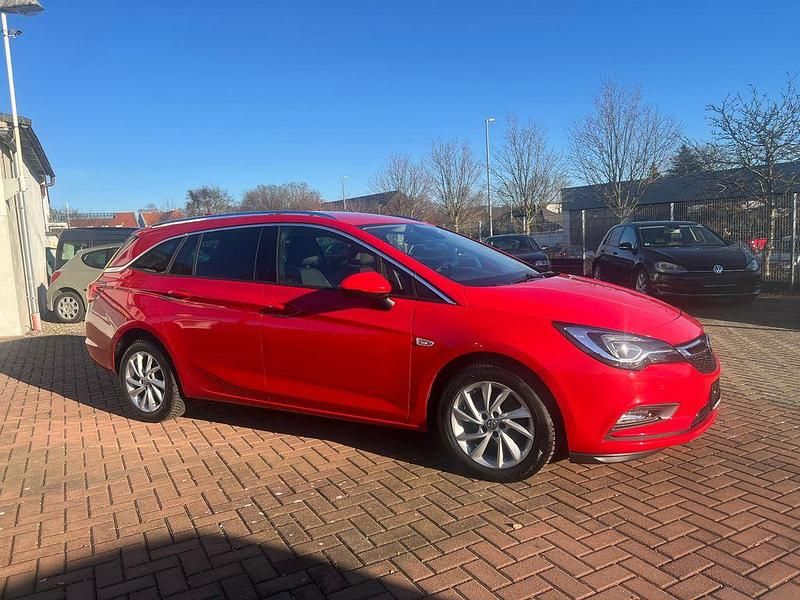 Gebraucht Opel Astra Innovation 110 PS (80 kW) 2017 Rot Kombi