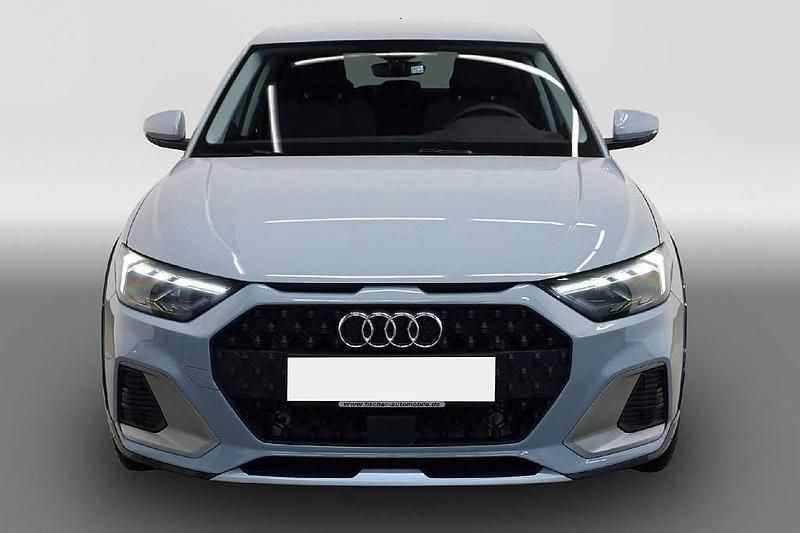 Gebraucht Audi A1 116 PS (85 kW) 2025 Grau Limousine