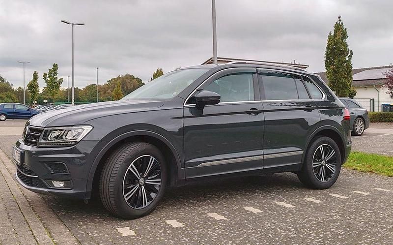 Gebraucht VW Tiguan Highline 150 PS (110 kW) 2018 Grau SUV