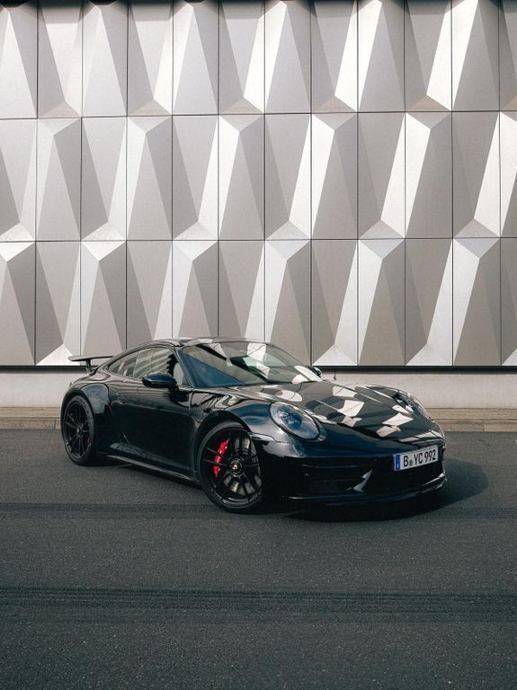 Schwarz Gebraucht 2023 Porsche 911 Carrera GTS Coupé | 169.950 € (Etwas zu teuer) - Bild 1/4