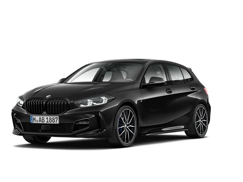 Schwarz Gebraucht 2022 BMW 120 M Sport Kleinwagen | 32.320 € (Etwas zu teuer) - Bild 1/4