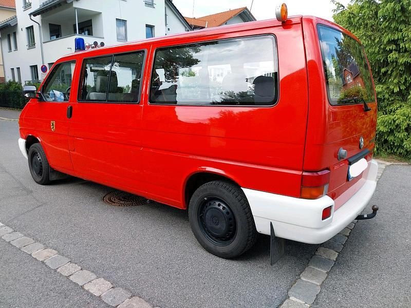 Gebraucht VW Transporter 115 PS (84 kW) 1999 Rot Van