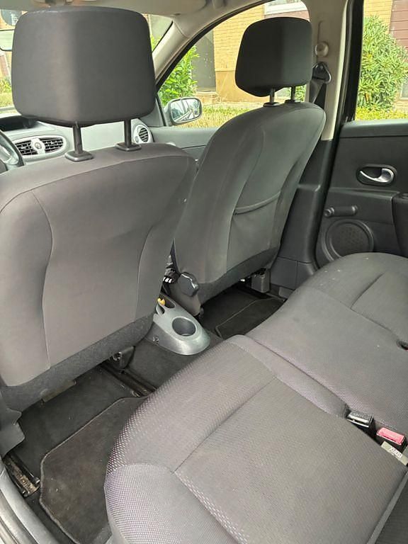 Gebraucht Renault Clio II Authentique 75 PS (55 kW) 2006 Schwarz Limousine