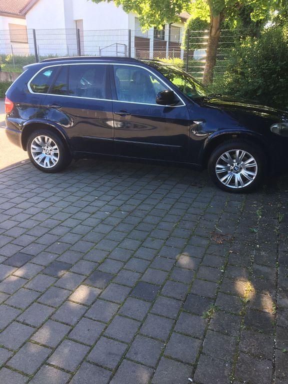 Blau Gebraucht 2008 BMW X5 SUV | 13.750 € (Etwas zu teuer) - Bild 1/4