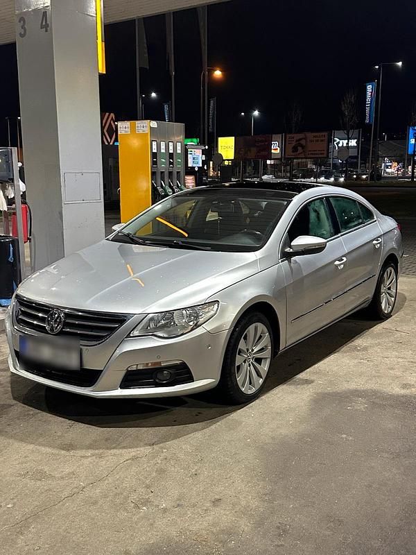 Gebraucht VW Passat 125 PS (91 kW) 2010 Silber Limousine
