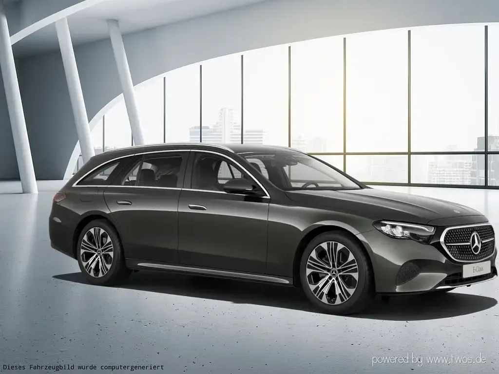 Używany Mercedes E220 197 KM (144 kW) 2025 Szary Kombi