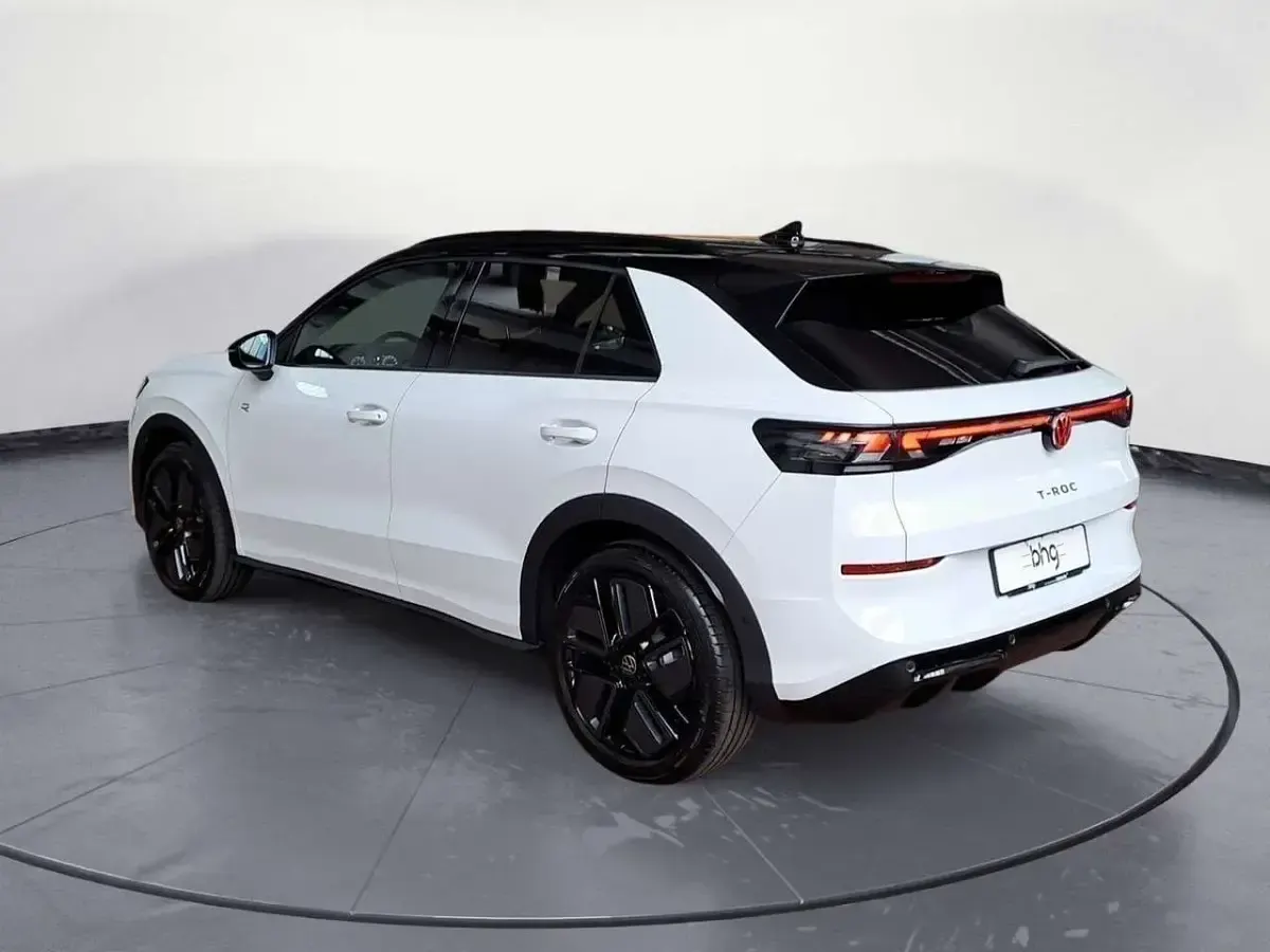 Neu VW T-Roc R-line 150 PS (110 kW) 2026 Pure white SUV