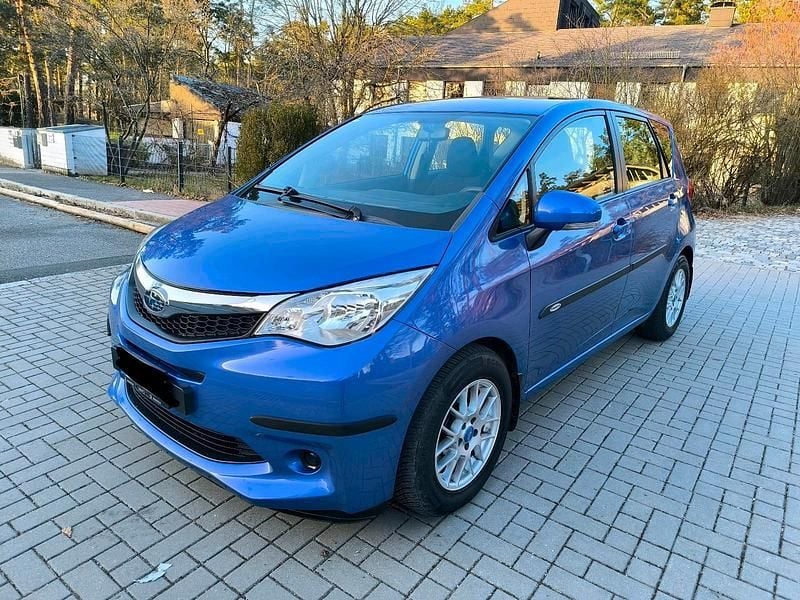 Gebraucht Toyota Verso-S 99 PS (72 kW) 2011 Blau Van / Kleinbus