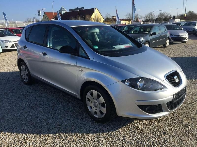 Gebraucht Seat Altea Reference 102 PS (75 kW) 2005 Silber Van / Kleinbus
